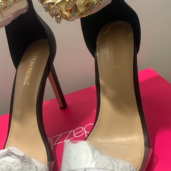 Shoe Dazzle/ Size: 11/ Black & Gold Heels - Picture 3 of 8